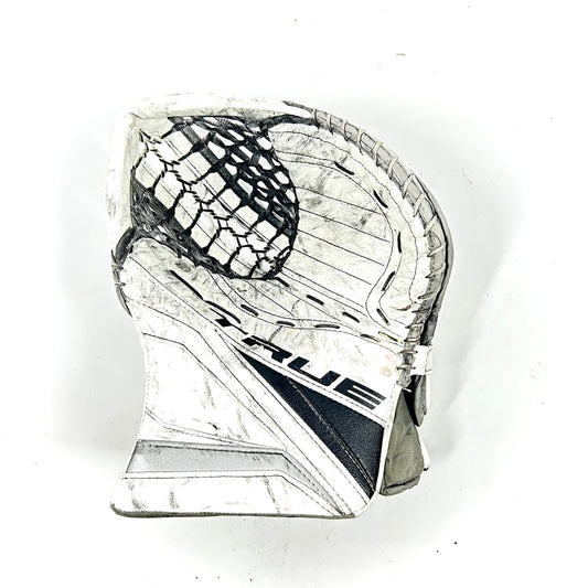  True L12.2 - Used Pro Stock Goalie Glove (White/Grey)
